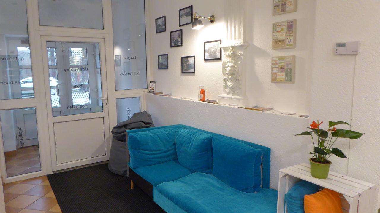 Flyfly Hostel , Darmowy Parking , Rezerwuj Przez Urzadzenia Mobilne -10 Procent Wrocław Exteriör bild